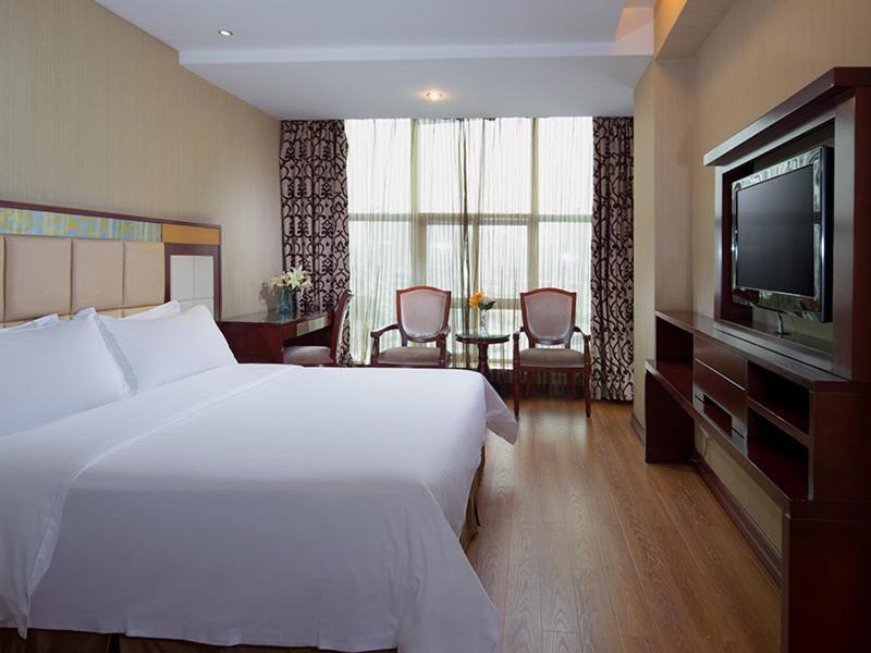 Vienna Hotel In Pinghu Square เซินเจิ้น ภายนอก รูปภาพ