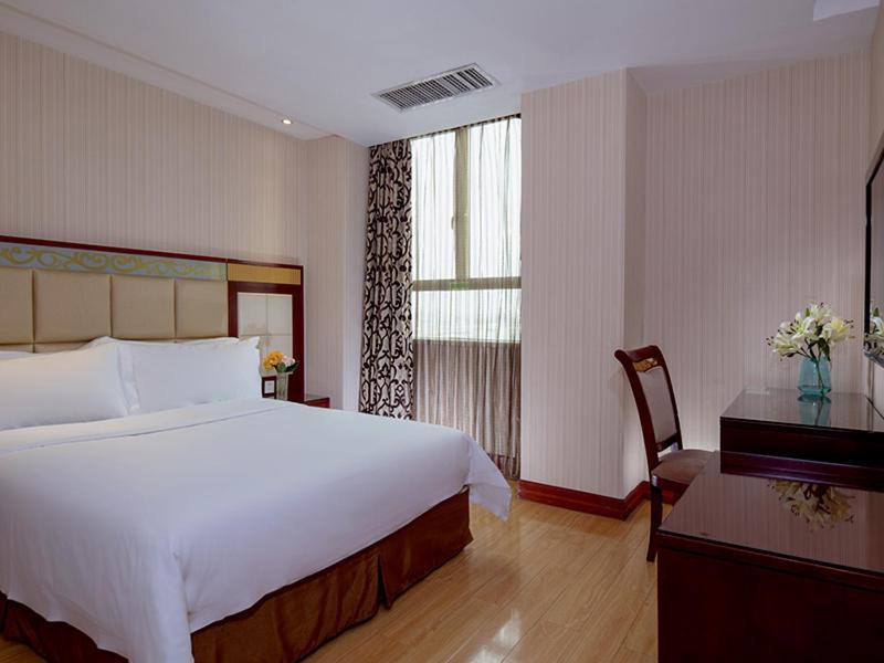 Vienna Hotel In Pinghu Square เซินเจิ้น ภายนอก รูปภาพ